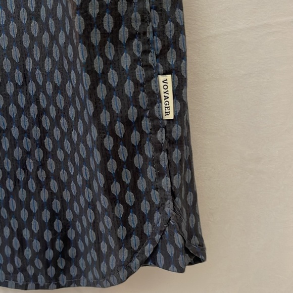 VOYAGER PATTERNED SHORT SLEEVE BUTTON DOWN (M) - Picture 6 of 8